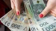 Chcesz wiÄcej zarabiaÄ? 3 lekcje o pieniÄdzach od finansistki. "ZrobiĹa najwiÄkszÄ rĂłĹźnicÄ"