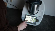 "Co trzy minuty sprzedawany jest jeden Thermomix". A co Polacy gotują najchętniej? Aż 10 mln razy