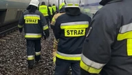 Ewakuacja pasażerów pociągu PKP IC w Rawiczu. W wagonie pojawił się dym