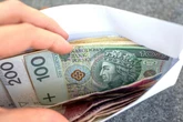 5 lat pracy i 850 zł więcej. Ci Polacy mogą dostać dwie emerytury naraz. ZUS pomoże z papierami
