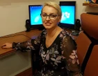 "Kolega zza biurka zapytał kiedyś, czy jestem eksperymentem penitencjarnym"
