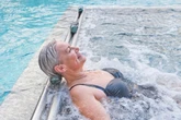 Turystyka menopauzalna podbija Polskę. Kobiety wyjeżdżają w konkretnym celu. "Znika wstyd"