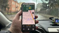 Używanie Google Maps w tym miejscu to bardzo zły pomysł. Podróżujący znaleźli się w trudnej sytuacji