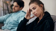 Dlatego zostajemy w toksycznych zwiÄ
zkach? PsycholoĹźka wymieniĹa 4 przyczyny