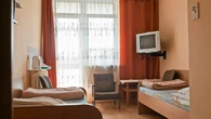 Sanatoria majÄ doĹÄ pustych miejsc i "niedojazdĂłw". StraszÄ kuracjuszy szlabanami