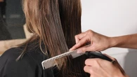 To nie nowa dieta, to fryzura "bell bottom haircut". ZaskakujÄce, jak zmienia rysy twarzy