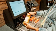 Kasy samoobsĹugowe? WedĹug prawniczki to puĹapka. Jeden bĹÄd i moĹźna skoĹczyÄ w sÄdzie