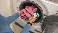 PrzeĹcieradĹa i rÄczniki pierzesz razem? Eksperci ostrzegajÄ przed tym nawykiem