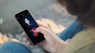 Podsłuch kontrolowany. To ustawienie w telefonie zdradza twoje sekrety. Wyłącz je natychmiast