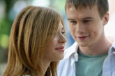 Twój ex odezwał się po 10 latach? Według "First Love Theory" wcale nie powinno cię to dziwić