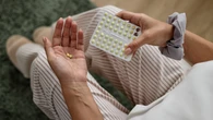 Tylko u nasEfekt nocebo. GinekoloĹźka wyjaĹnia, dlaczego dotyka coraz wiÄcej kobiet. "SiĹa otoczenia jest duĹźa"