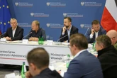 Co się dzieje z rządowym poradnikiem na czas wojny? "Państwo sobie z tym nie poradziło"