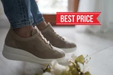 Ze 150 zł na 60 zł. Sneakersy z Zary kupiłam od razu. Jakie wygodne. Promocje w CCC i Born2be