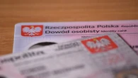 Koniec z kolejkami i fotografem. Nowy sposĂłb na wyrobienie dowodu osobistego juĹź dziaĹa