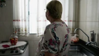 Za granicą na starość bawią się świetnie. "U nas siedzą w domu, samotnie"