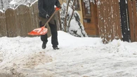 RÄce odpocznÄ od Ĺopaty, ale portfel juĹź nie? Tak pomagaĹaby gminy. Wniosek jest juĹź u Tuska