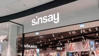 Pikowana kurtka jak z pokazu mody w Sinsay? OdkryĹam pereĹkÄ, o ktĂłrej zaraz bÄdzie gĹoĹno. Cena na plus