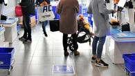 Tylko 6,99 zĹ w Action. Zamontuj przed zimÄ i nie traÄ ciepĹa przez okna. A co ma Kaufland?