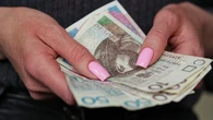 Wypłacili 460 milionów złotych, a to dopiero połowa roku. Polacy chętnie składają wnioski