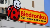 W Biedronce markowe plecaki w super cenie. Przygotuj dziecko na powrĂłt do szkoĹy za grosze