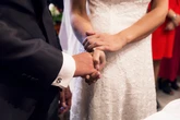 WziÄĹa Ĺlub na L4 za zgodÄ lekarza. Mimo to ZUS zabraĹ jej zasiĹek i kazaĹ zwrĂłciÄ pieniÄdze
