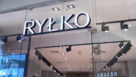 Nie Lasocki i nie Rieker, to RyĹko ma najmodniejsze klapki na ten sezon - teraz na wyprzedaĹźy