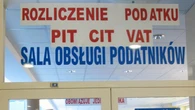 Rodzice dają ci pieniądze? Uważaj na fiskusa. Zapomnisz o jednym i zapłacisz podatek