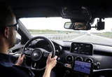 O tych radiowozach krążą już w Polsce legendy. W środku nie ma policjanta, a i tak jest mandat