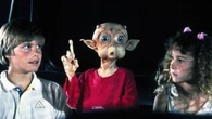 Kuriozalna "podrĂłbka" "E.T.". KosztowaĹa wiÄcej niĹź hit Spielberga. "Tak zĹe, Ĺźe aĹź dobre"