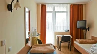 Sanatorium z mÄĹźem lub siostrÄ? Tak zwiÄkszysz szanse na wspĂłlny pokĂłj, ale jest haczyk