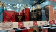 KaĹźdy bÄdzie ciÄ o nie pytaĹ - perfumy Guess teraz w promocyjnej cenie. Tanio teĹź Lattafa