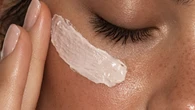 Naturalny efekt GLOW jak po wizycie w salonie? Ten krem na staĹe goĹci w mojej kosmetyczce