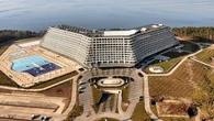 Zakwaterowanie, posiĹki i nie tylko. Hotel, o ktĂłrym mĂłwi caĹa Europa, szuka rÄk do pracy