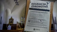 "OgĹoszenia parafialne" o edukacji zdrowotnej. KoĹciĂłĹ apeluje o wypis z "piekielnych zajÄÄ"