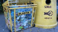 System kaucyjny. Czy moĹźna dalej wyrzucaÄ butelki i puszki do Ĺmieci? Zasady sÄ jasne