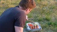 Jednorazowy grill to hit sezonu. Gdzie wolno go rozpaliÄ? Kary siÄgajÄ nawet 5 tys. zĹ