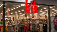 CiepĹe i eleganckie - TOP 3 swetry z Kik dla paĹ 50+, ktĂłre bÄdÄ idealne na pierwsze przymrozki
