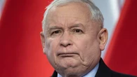 Jarosław Kaczyński zaliczył modową wpadkę. "Chciał pokazać, że ma wiele par butów"