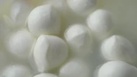 Co robicie z tą kulką po wypiciu mozzarelli? To oczywiście żart, ale ten płyn to naprawdę złoto