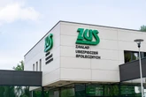 Czekali na to latami. Teraz ZUS przyznaje podwyĹźki i wyrĂłwnania. Nawet 10 tys. zĹ w prezencie