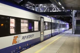 Afera wokół nowych pociągów dla PKP. Polskie wagony są już gotowe, ale nie chce ich Intercity ani minister. Dlaczego?