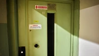 Po co lustro w windzie? MaĹo kto wie, ile skrywa zastosowaĹ. ZwiÄksza bezpieczeĹstwo i nie tylko