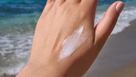 5 pytaĹ o SPF, ktĂłre dermatolodzy sĹyszÄ co roku. "To element dezinformacji medycznej"