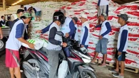 Cerita Petani Cirebon Belanja Pupuk Non Subdisi Harga Murah