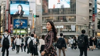 Prompt Gemini AI Viral Edit Foto Sendiri di Zebra Cross Shibuya yang Estetik