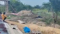 Istri Tewas Diinjak Gajah, Suami Sampai Lemas Lihat Jasadnya Ditambah Rumah Porak Poranda ...