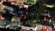 Kecelakaan Beruntun di Depan RS Abdul Moeloek Bandar Lampung, Truk BBM Diduga Alami Rem Bl...