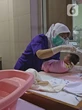 Kembung Jadi Penyebab Utama Bayi Rewel, Ini Solusi dari Dokter Dimple Nagrani