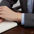 7 Model Gelang Emas Tipis untuk Wanita Karier, Aksesori Simple yang Bikin Gaya Makin Berke...