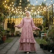 10 Model Gamis Batik Lengan Balon Warna Dusty Pink untuk Acara Keluarga, Anggun Maksimal